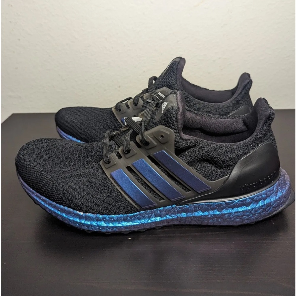 New Adidas Ultraboost 5.0 DNA Black/Metallic Blue GY8614 Mens Size 10 No Box